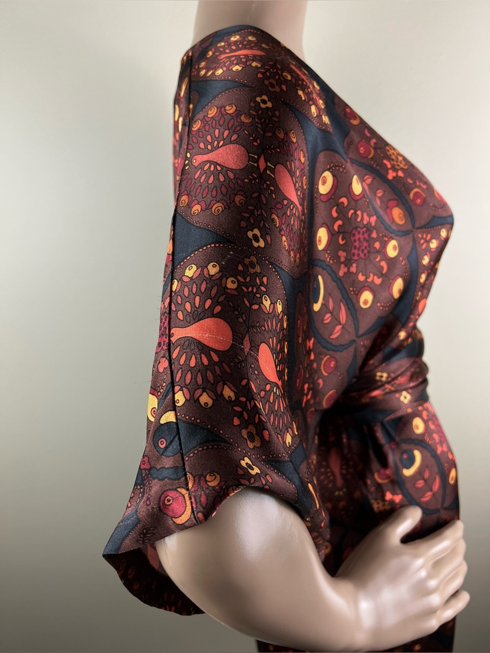 REFORMATION PRINTED V-NECK MINI DRESS - Picture 5 of 6